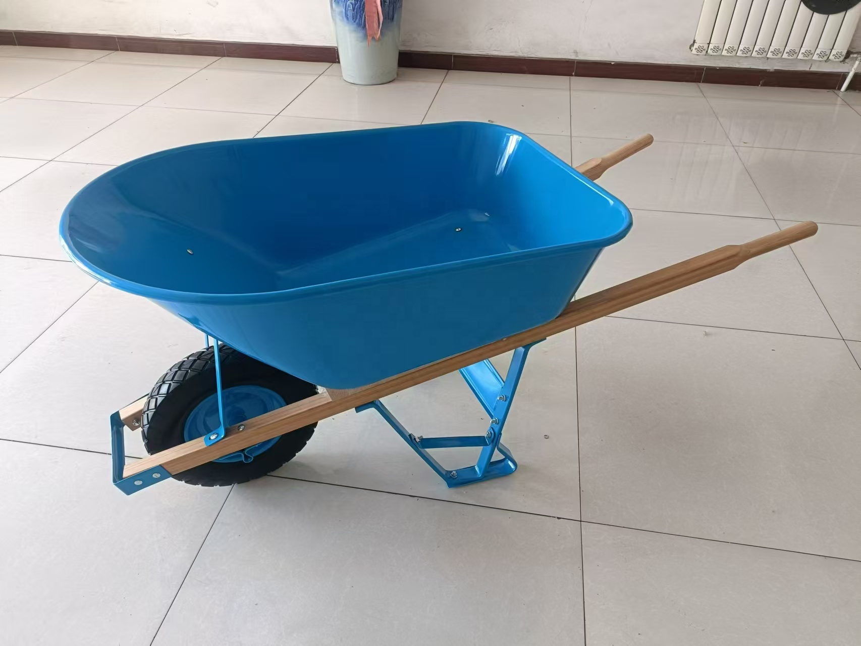 Carrinho de mão com roda de aç - Gardening Tools Wooden avaliação e preço